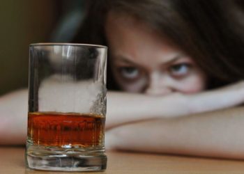 Jak rozpoznać alkoholizmu kobiet?