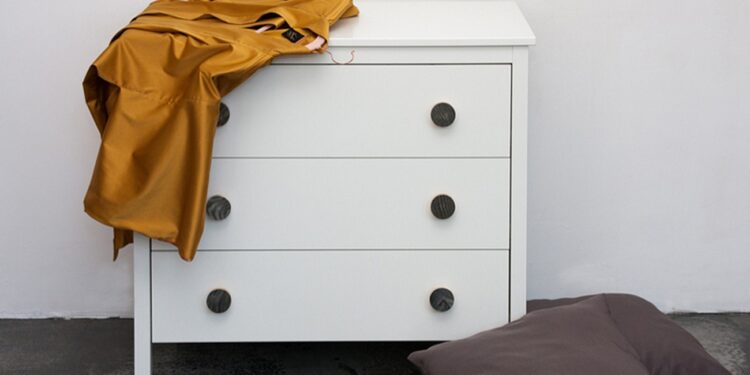 Jak odświeżyć meble?