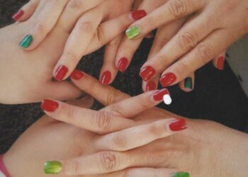 modne paznokcie